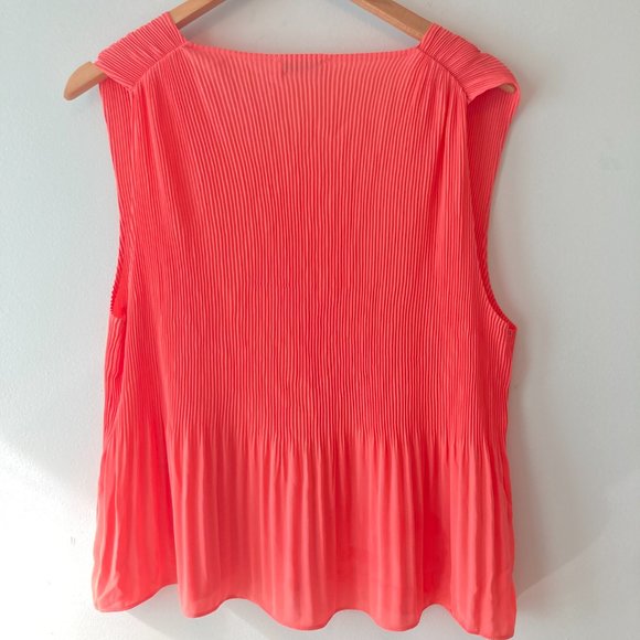 ARTIZIA Damien Coral Pleated Top - size  Large - Picture 2 of 8